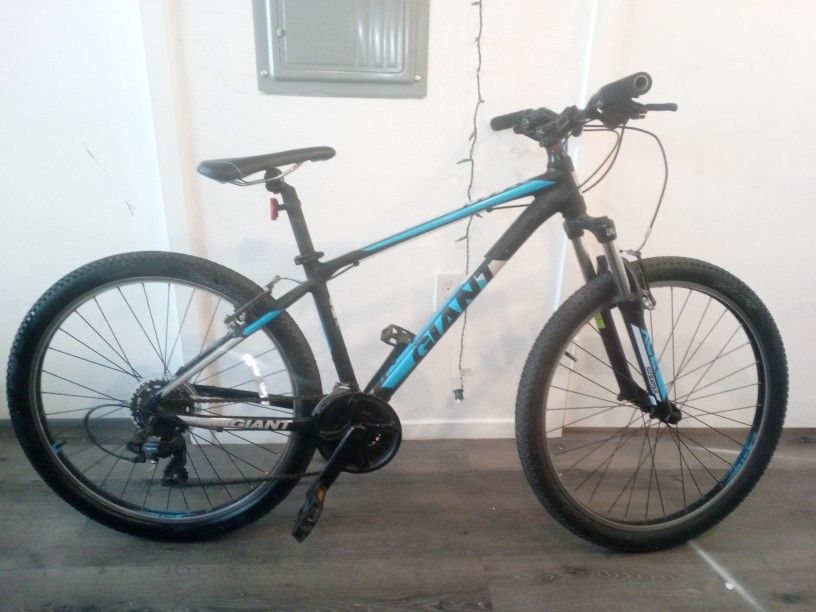 Giant ATX Bike