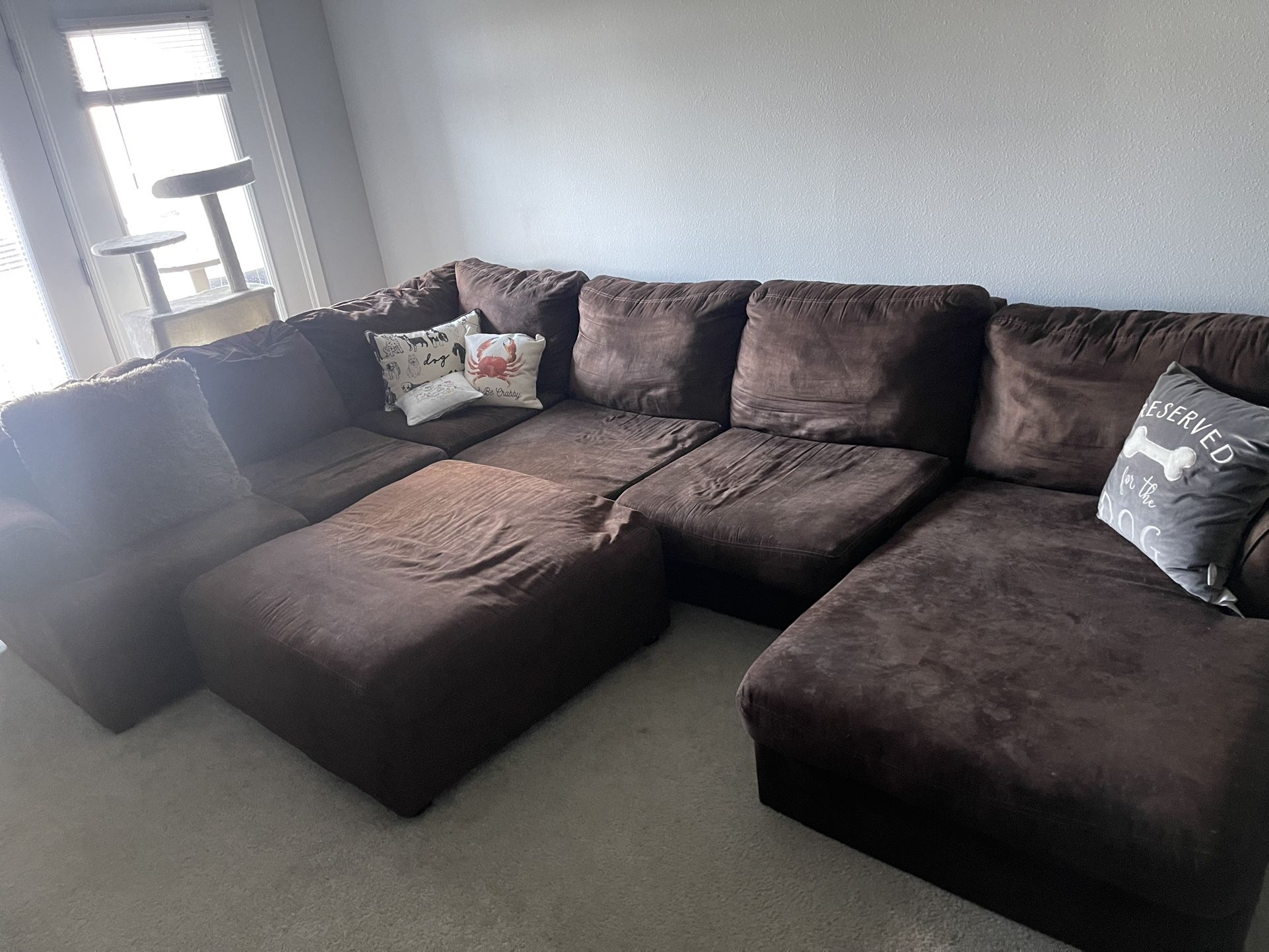 Brown Sectional Sofa W/ Ottaman