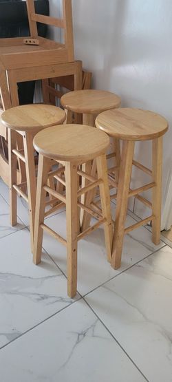 Bar stool