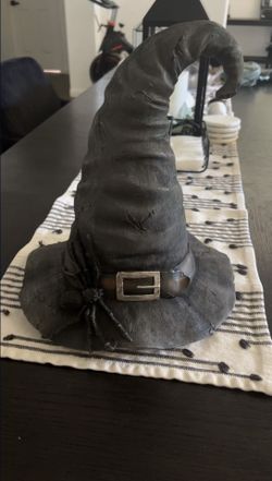 Halloween Haunted Spooky Spells Spider Witch Hat Home  Display Decor  