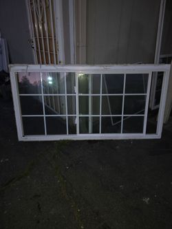 Simonton Vinyl Slider Windows – 69x33 – $75 each (2 available)
