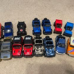 Jeeps 1:35 Scale Toy Cars 
