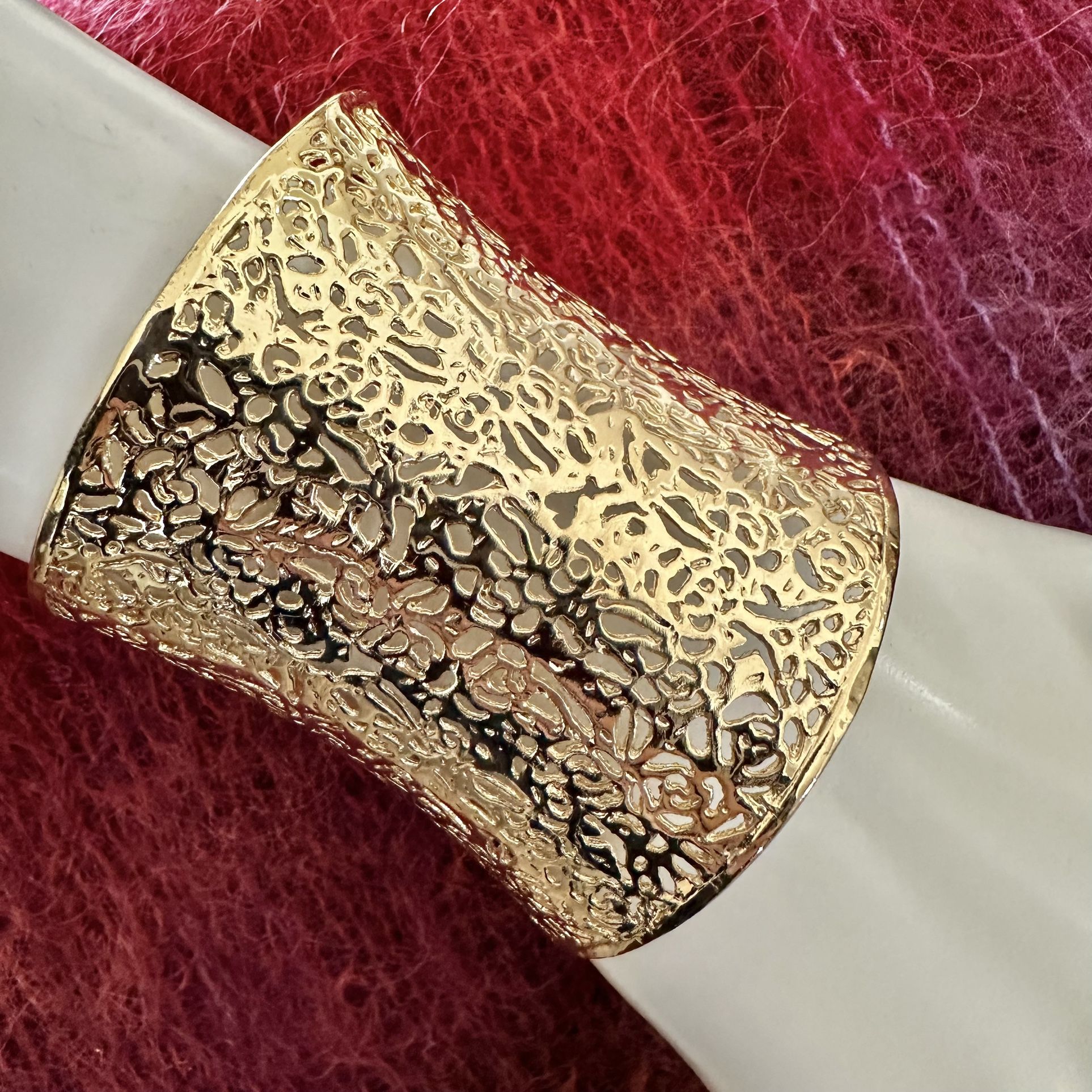 Kendra Scott Gold Plated Ainsley Wide Cuff Bracelet