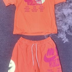 Nike “world tour” fleece shorts set outfit