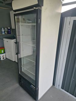 refrigerador de una puerta de bidrio