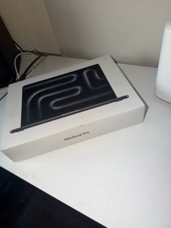 MacBook Pro 14" (Chip M5) - ¡Como Nueva (Open Box) con Garantía Apple hasta 2027!