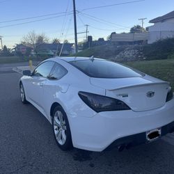 2012 Hyundai Genesis Coupe 2.0T 