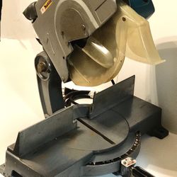 Makita Miter Saw  + Blade