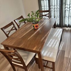 Dining table 