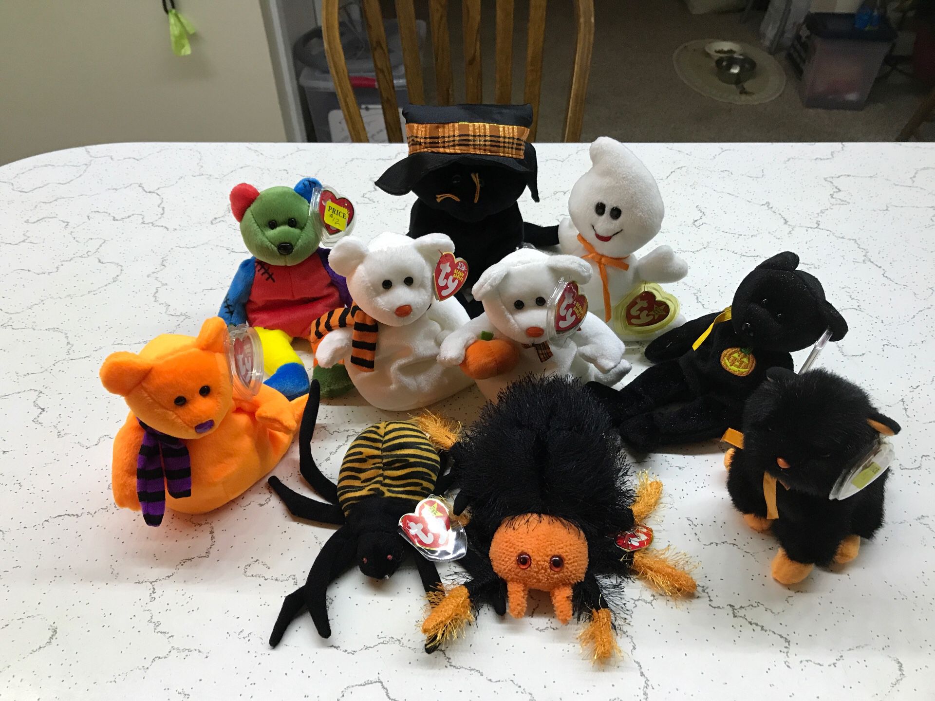 Ty Spooky Halloween set of 8 beanies-Mint Condition less the 2 spiders in group picture