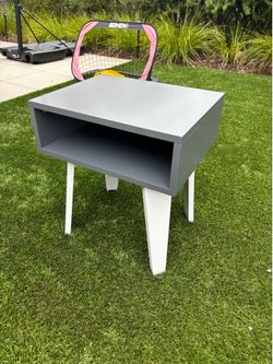 Kids nightstand