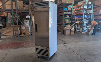 Clearance Reach In One Door Freezer SS interior 36526L0611
