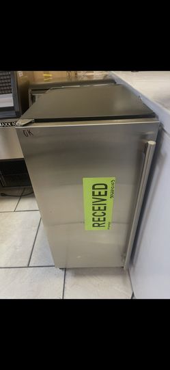 Icemaker Maxx cold 50 Pounds New With Warranty 