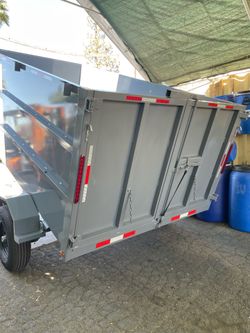 Smooth dump trailer