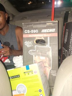 Echo CS-590 Chainsaw in Box
