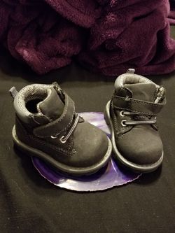 Baby shoes size 3
