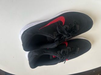 Nike shoes size 10