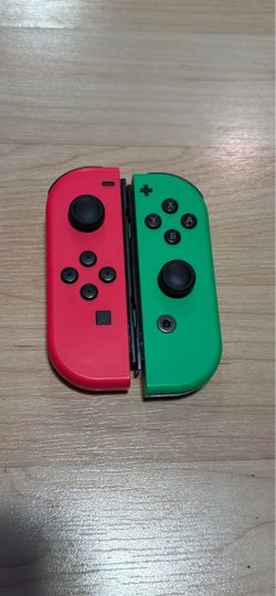 Joycon set no trades cash only. Check my other listings for more gaming stuff.