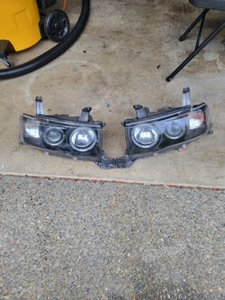 Scion xb gen 1 head lights
