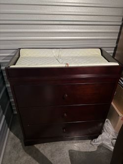 Sutton 3 Drawer Dresser with Removable Changing Topper - Espresso