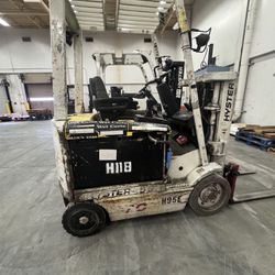 Hyster 5000lb electric forklift