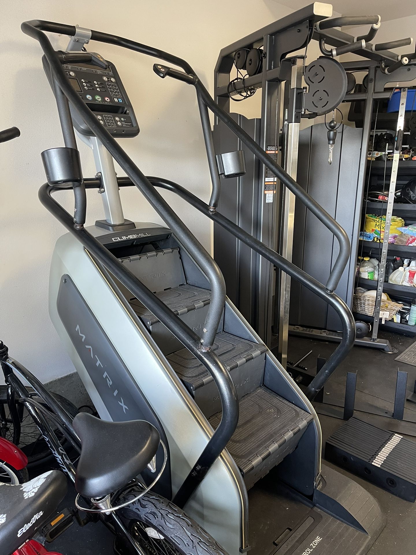 MATRIX STAIR MASTER🔹STAIR CLIMBER🔹WORKOUT GYM EQUIPMENT 