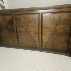 Complete Bedroom Set – Home Elegance – Guest Room – $650