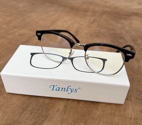 Tantys Glasses