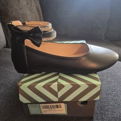 Girls Dress Shoes-Size 4