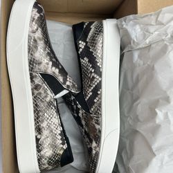 Cole Haan Grand Series Slip On Shoes Womens 6.5 Sneakers Gray Snake Leather