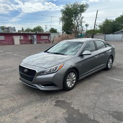 2017 Hyundai Sonata Hybrid 