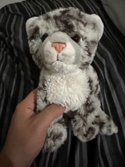 Hugs Cuddles Baby Snow Leopard Cub Plush 10" Ultra Soft Stuffed Animal Toy