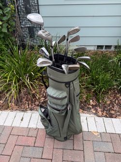 Mens golf club set.  Complete set with golf bag right handed