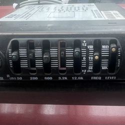 Boss 5 Band Equalizer W/sub Control,volume,bass Boost And Aux Input