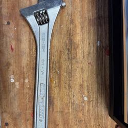 15” Adjustable Wrench 