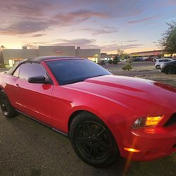 Ford Mustang 2012 V6