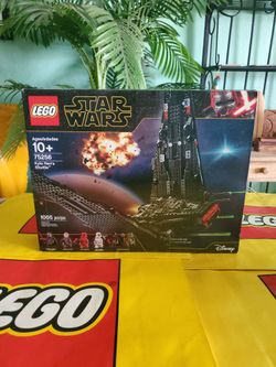 Lego set#76256 Star Wars (Kylo Rens Shuttle)