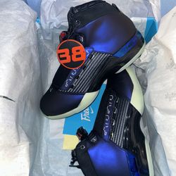 JORDAN 17 Doernbecher Sz 10.5