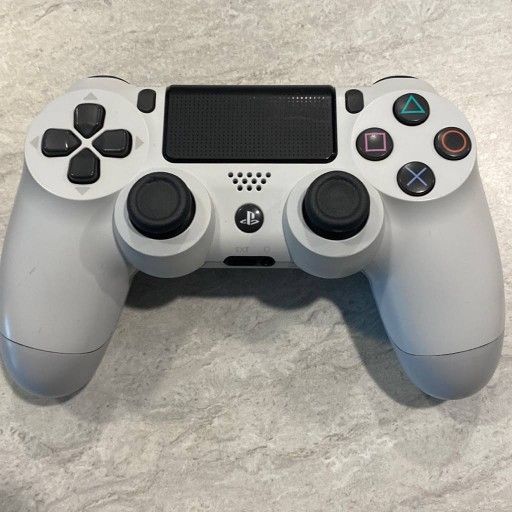 PS4 Controller