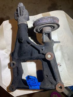 Cr-v ac bracket