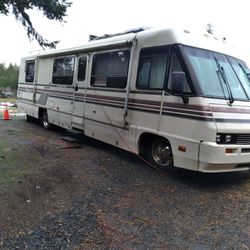 93 Itasca  Motor Home For Sale By Owner Price Has Been Lowered  !!!