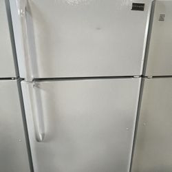Refrigerator Frigidaire 30”
