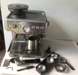 Breville - the Barista Express Espresso Machine with 15 bars of pressure, Milk Frother and integrated grinder - Stainless Steel Model: BES870XL