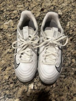Kids Nike football cleats size 3.5