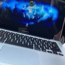 MacBook Pro Retina 13.3 Inches Core i5