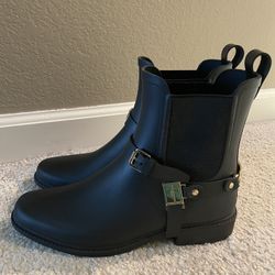 Black Boots Size 9 