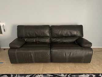 Electric Reclining Couch