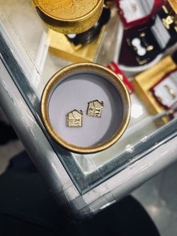 10k gold earrings
