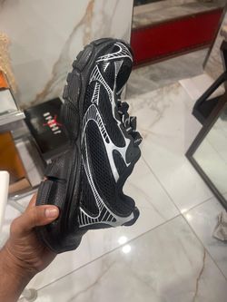 New sneakers size 44