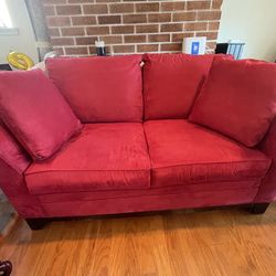 $250 - Klaussner Couch 3 seater sofa and loveseat